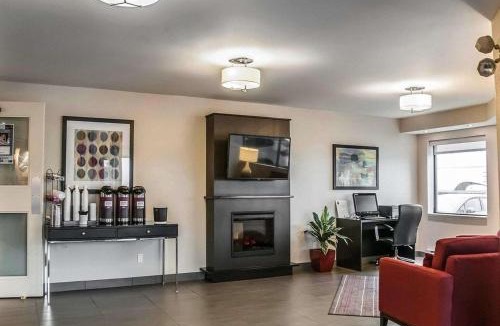 Laval Hotel | Comfort Inn Montreal - Laval - Highway 15