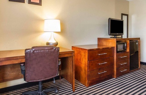 Owatonna Hotel | Comfort Inn Owatonna near Medical Center