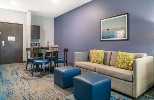 Adrian Hotel | Comfort Inn & Suites Adrian