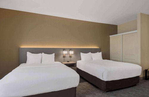 Barnesville Hotel | Comfort Inn & Suites Barnesville - Frackville