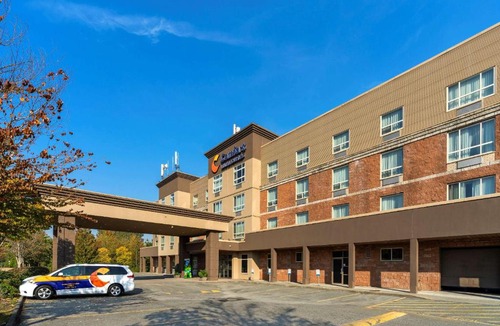 Fleetwood Hotel | Comfort Inn & Suites