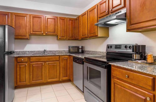 Chesapeake Hotel | Comfort Inn & Suites Chesapeake - Portsmouth