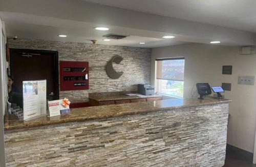 Deer Valley Hotel | Comfort Inn & Suites Phoenix North - Deer Valley