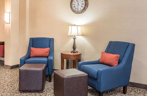 Piqua Hotel | Comfort Inn & Suites Piqua-Near Troy-I75