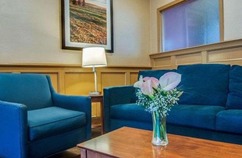 Raphine Hotel | Comfort Inn & Suites Raphine - Lexington near I-81 and I-64