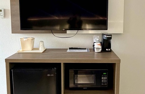 Sturbridge Hotel | Comfort Inn & Suites Sturbridge - Brimfield