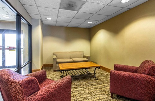 Thomson Hotel | Comfort Inn & Suites Thomson