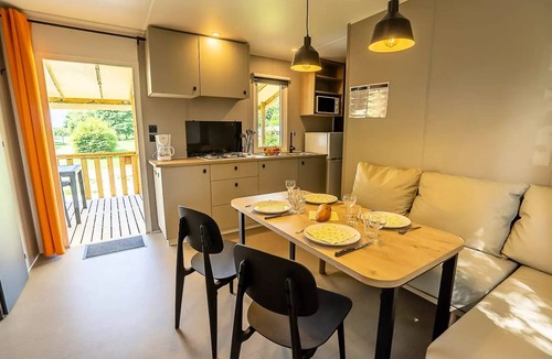 Champagney House | Comfort Mobile Home - 2 Bedrooms, Sleeps 4