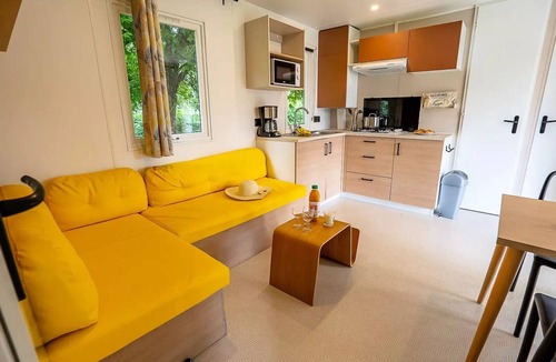 Champagney House | Comfort Mobile Home - 3 Bedrooms, Sleeps 6