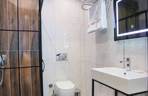 Kucukcekmece Hotel | Comfort Point Two Hotel