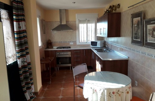 Cullar Vega Cottage | Comfort, rustic, landscapes, fireplace, barbecue, swimming pool, 10 minutes from the city