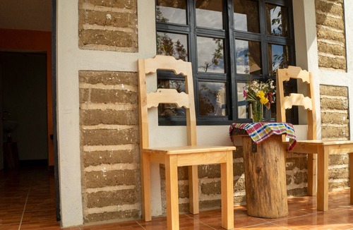 Tzampetey House | Comfort Santiaguito