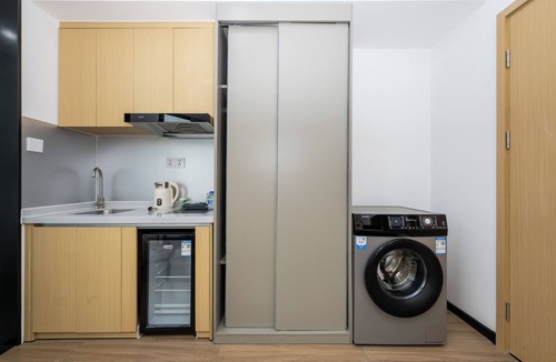 Tuol Kouk Apartment | Comfort Serviced Apartment by Soben Home