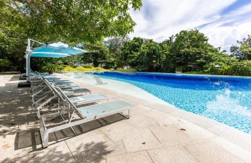 Maribago Apartment | Comfort Studio at Tambuli Residences Ocean View by Dominik Studio Apartment with Pool Access & Balcony in Mactan