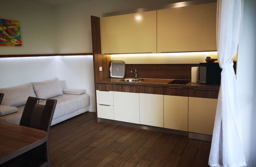Visoko Apartment | Comfort Studio with Patio