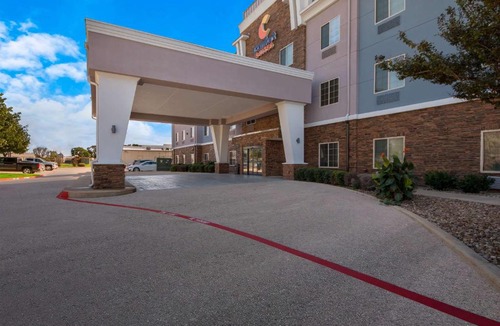 Bastrop Hotel | Comfort Suites Bastrop