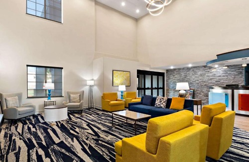 Bastrop Hotel | Comfort Suites Bastrop