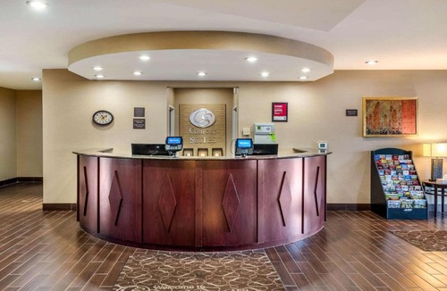 Riverside Hotel | Comfort Suites Dayton-Wright Patterson