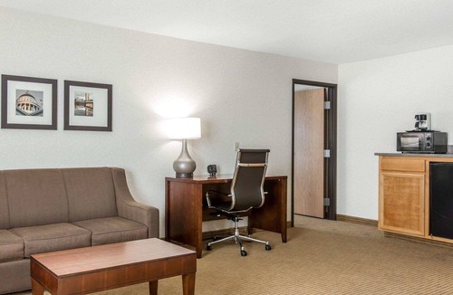 Central Sacramento Hotel | Comfort Suites Downtown Sacramento