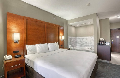 Madison Hotel | Comfort Suites Madison West - Middleton