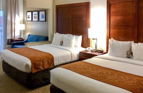 Pigeon Forge Hotel | Comfort Suites Mountain Mile Area