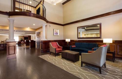 Monmouth Junction Hotel | Comfort Suites Near University