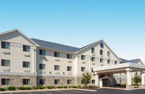 Stevensville Hotel | Comfort Suites Stevensville – St. Joseph