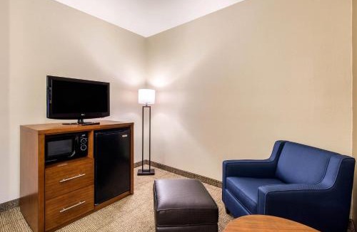 Humble Hotel | Comfort Suites