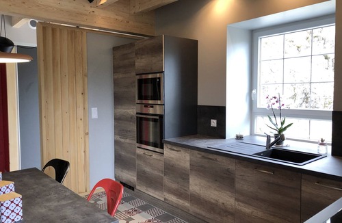 Chateauneuf-les-Bains House | Comfortable house and neat decoration, view of the Sioule valley. WiFi.