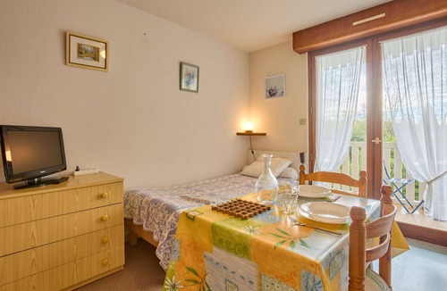 Barbotan-les-Thermes Apartment | Comfortable studio, near thermal baths, WIFI, pets allowed