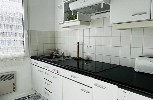 Cambo-les-Bains Apartment | Comfortable 1-BR Apt in Cambo-les-Bains with Parking & Fiber, Sleeps 2