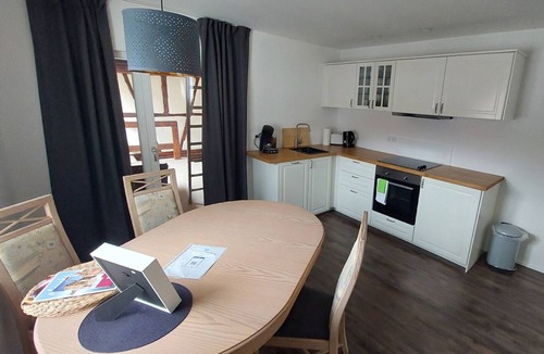 Margetshoechheim Apartment | Comfortable, 1 room -55m², large apartment in Margetshöchheim - center