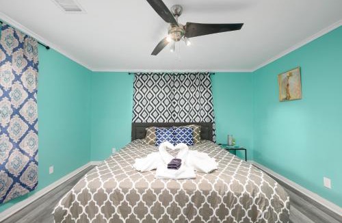 Neartown Apartment | Comfortable 1BR Apt in Central Houston with Free Park