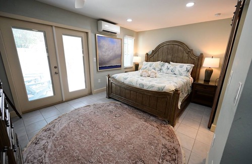 Sanibel Hotel | Comfortable 1BR hotel suite in beautiful Sanibel including bikes & beach gear