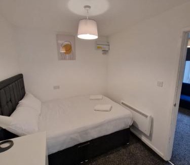 Gateshead Apartment | Comfortable 1BR Stay in Windy Nook Near Local Amenities
