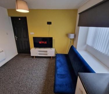 Gateshead Apartment | Comfortable 1BR Stay in Windy Nook Near Local Amenities