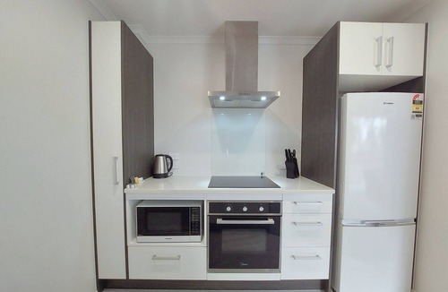 Frankton Apartment | Comfortable 2-Bed Apartment in Frankton