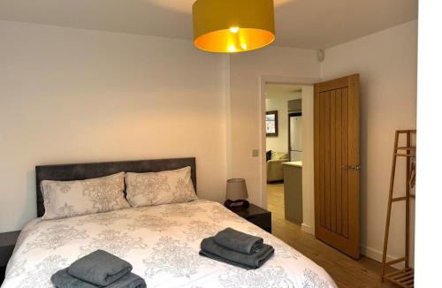 Tatenhill Apartment | Comfortable 2 Bed Apartment