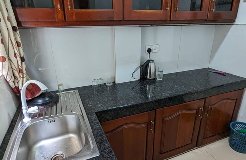 Wellawatta North Apartment | Comfortable 2-Bedroom Apartment with Full Kitchen & Living Space