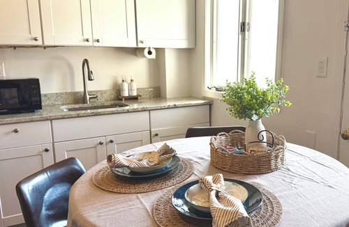 Dedham Apartment | Comfortable 2-BR Apt, Eat-In Kitchen & Parking, Quiet Location+Train to Boston