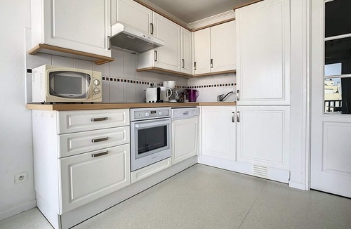 Stella-Plage Apartment | Comfortable 2-Bedroom Apartment 100m from the Beach with Parking