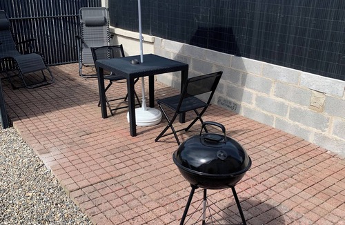 Bourseville Apartment | Comfortable 2-Person Holiday Cottage between the Bay of Somme and the Opal Coast