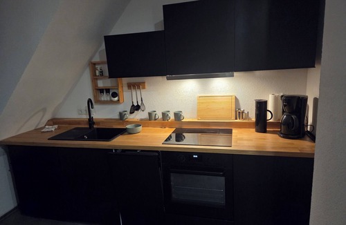 Margetshoechheim Apartment | Comfortable, 2 room -75m², large apartment in Margetshöchheim - center