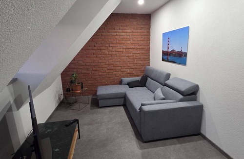 Margetshoechheim Apartment | Comfortable, 2 room -75m², large apartment in Margetshöchheim - center