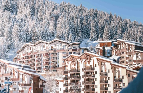 La Perriere Apartment | Comfortable 2-Room with Balcony, Pets Allowed, Ski-in/Ski-out