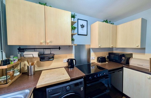 Bracknell House | Comfortable 2bed house in Bracknell