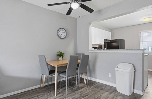 South Arlington Apartment | Comfortable 2BR townhome perfect for longer stays
