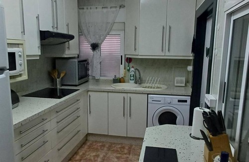 Santiago de la Ribera House | Comfortable 3-bed House, Bungalow