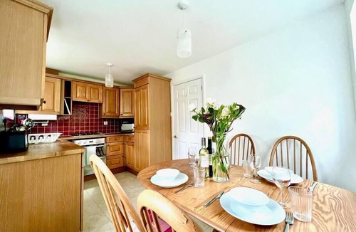 Bicester House | Comfortable 3 bedroomed house in Bicester