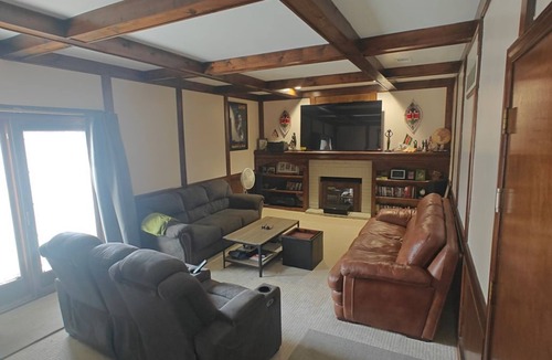 Lenexa House | Comfortable 3-bedroom house. Sleeps 8.